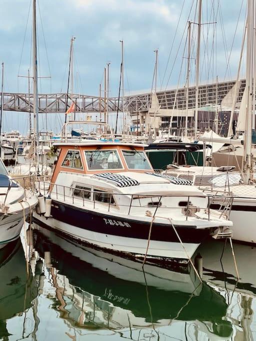 Vintage Classic 70S Boat! Hotel Sant Adria de Besos Exterior foto